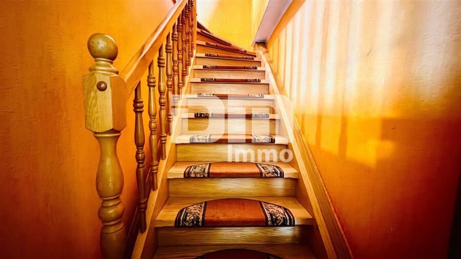 Modernisiertes Ein- bis Zweifamilienhaus mit Anbau BJ 1992 + 2. Baugrundstück - EG Zugang Anbau / Gebäudeteil 2